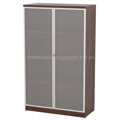 Armario con puertas de cristal abatibles