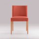 Silla de madera con asiento y respaldo tapizado