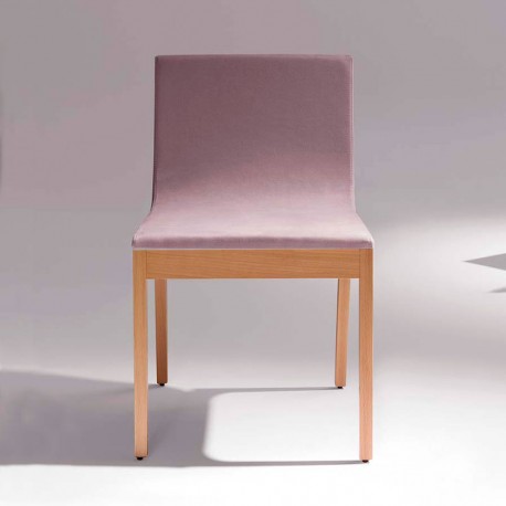 Silla de sala en madera tapizada