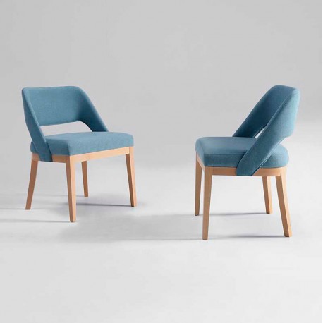 Silla de sala con respaldo ergonómico