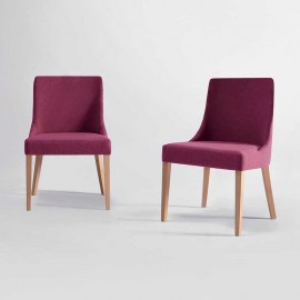 Silla de sala de respaldo de líneas rectas
