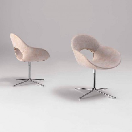 Silla de diseño de líneas curvas tapizada