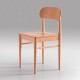 Silla de diseño en madera con respaldo ergonómico
