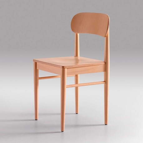 Silla de diseño en madera con respaldo ergonómico