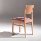 Silla de madera con respaldo ergonómico
