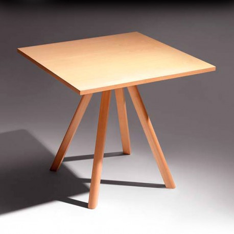 Mesa de madera base trípode