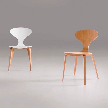 Silla de madera de diseño