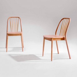 Silla de madera de diseño