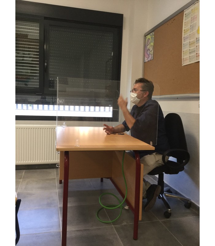 MAMPARA PROTECTORA PARA MESA DE PROFESOR
