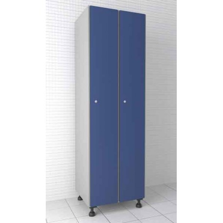 Taquillas de madera con puertas fenólicas