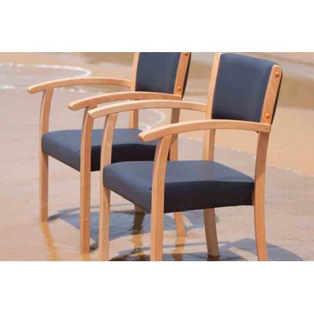 Sillones de madera para residencias