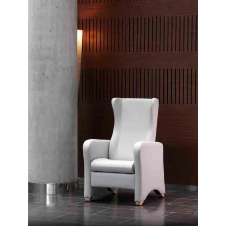 Sillones de madera para residencias