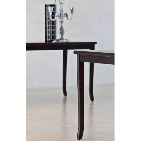 Mesas de madera para residencias de ancianos