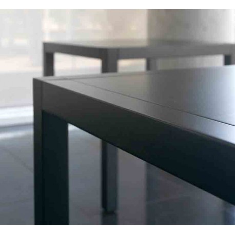 Mesas de madera para residencias de ancianos