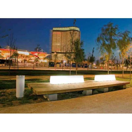 Bancos modernos de exteriores