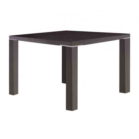 Mesa cuadrada de madera