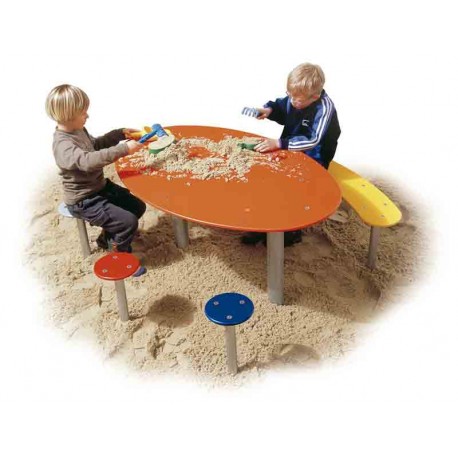 Mesa infantil con 3 taburetes y banco