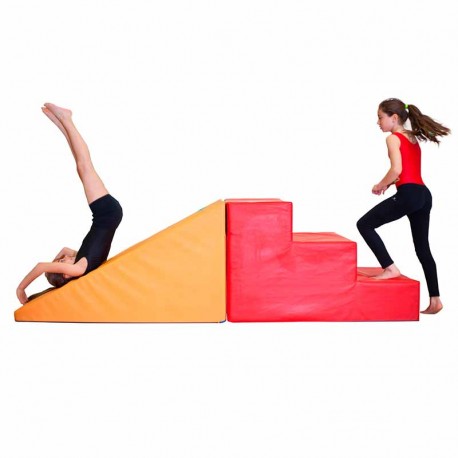 Conjunto gimnasia escalera y rampa