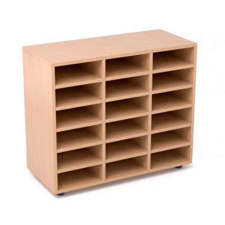 Estantería de madera con 18 casilleros